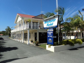 Отель Wayfarer Motel  Кайтайа
